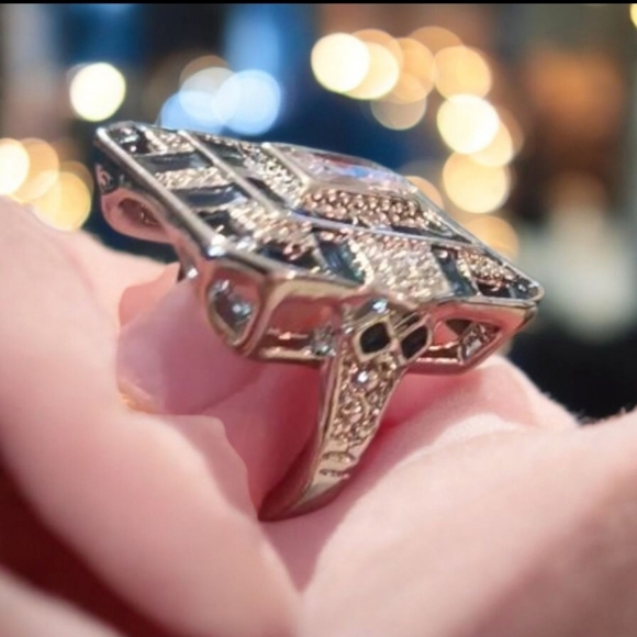 Elegant Blue and Silver Geometric Ring - Picture 3 of 12